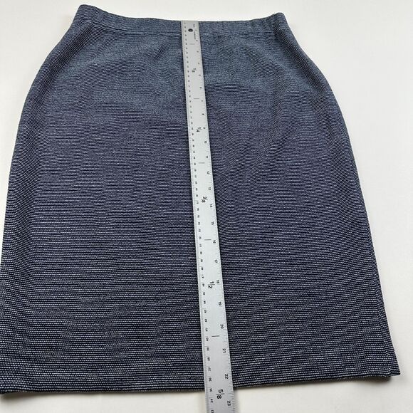 St John Collection Mary Grey Santana Knit Skirt sz 4 Dark Navy Stripe Pull On - Picture 8 of 8